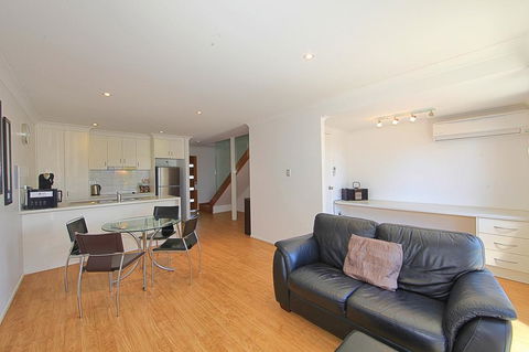 Alexandra Apartments - Accommodation Bookings 2