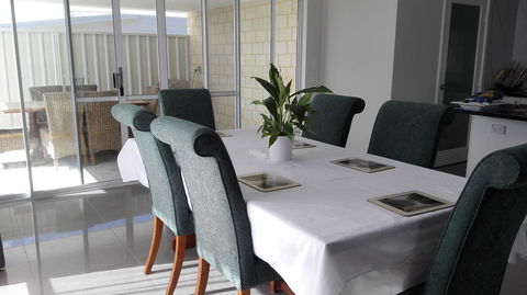Alkimos Beach Retreat - Accommodation Bookings 2