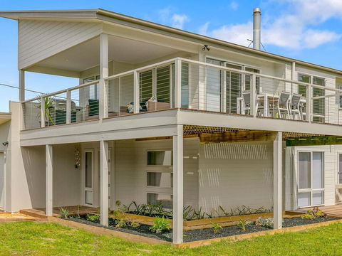 All Decked Out - Accommodation Bookings 0