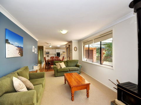 All Decked Out - Pet Friendly - Accommodation Bookings 1