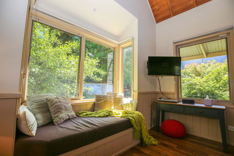 Alpine Arnica Cottage 2 - Accommodation Bookings 1