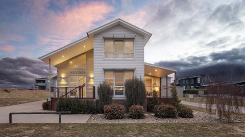 Alpine Snow Angels Retreat Luxurious Snowy Mountains Living - Accommodation Bookings 0