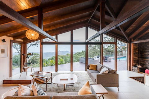 Altitude 261 - Accommodation Bookings 1