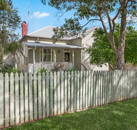 Ambiente Cottage - Pet and Family Friendly - Accommodation Bookings