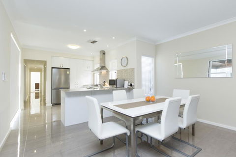 Anastasia Villa - Accommodation Bookings 2