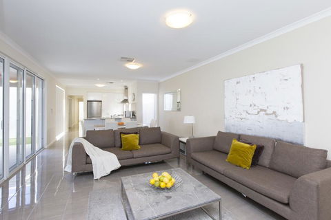 Anastasia Villa - Accommodation Bookings 0