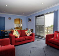 Anchorage 7 Beautifully Renovated Close to Rockpool