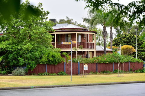 Anchorage Guest House And Self-contained Accommodation - Accommodation Bookings 0
