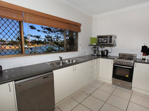 Anjuna 2 - 2 BDRM Budget Stay On Canal - Accommodation Bookings 3