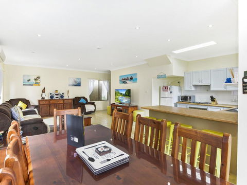Anne's Beach Getaway - Accommodation Bookings 1