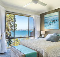 Anne's Waterfront Haven BB