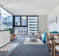 apartment on BOURKE St - HEART of Melbourne CBD.