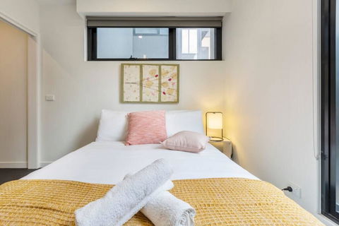 Apartment On BOURKE St - HEART Of Melbourne CBD. - Accommodation Bookings 1