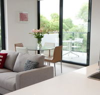 Apartment Saunders Close MP001