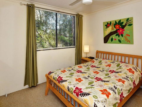Apartment With Inground Pool - Accommodation Bookings 3