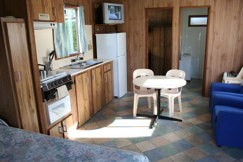 Apollo Bay Holiday Park - Accommodation Bookings 3