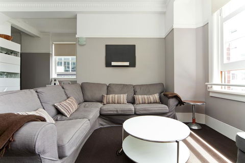 Apt - Sunny With Views - Accommodation Bookings 0