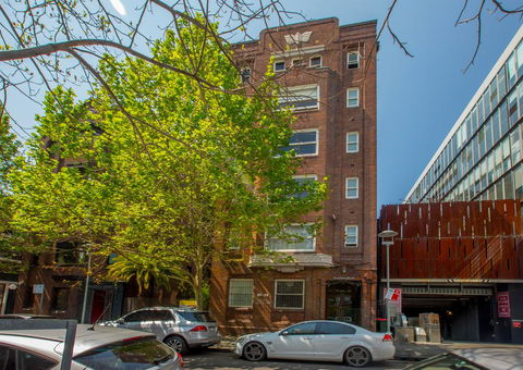 Apt - Sunny With Views - Accommodation Bookings 2