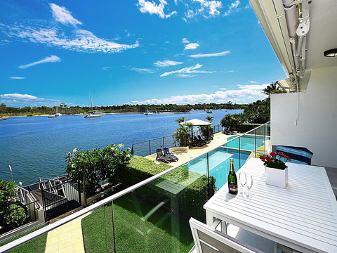 Aqua Linea - Accommodation Bookings 1