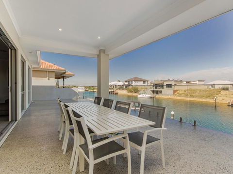 Aqua Vista - Accommodation Bookings 2
