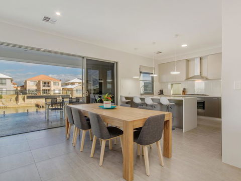 Aqua Vista - Accommodation Bookings 3