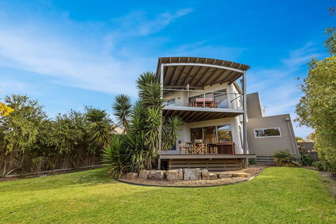 Aqua Vista - A Stroll To Paynesville Forshore - Accommodation Bookings 3
