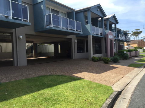 Aquarius Apartments Mollymook - Accommodation Bookings 0