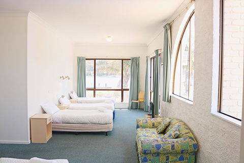 Aquarius Merimbula - Accommodation Bookings 3