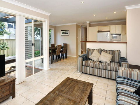 Aquarius Townhouse - Accommodation Bookings 1