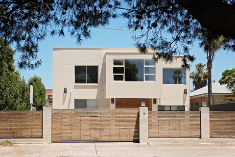 Arabella On West - Accommodation Bookings 0