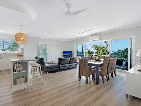 Arc Resort Stunning 3 Bedroom In Broadbeach - Accommodation Bookings 3