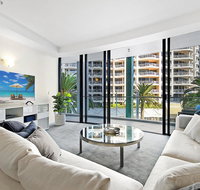 Aria Private 3 Bed in the heart of Broadbeach - Accommodation Bookings