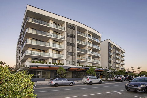 Arise Hedge - Accommodation Bookings 0