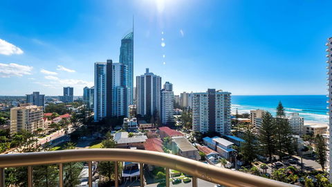 Aristocrat Apartments - Accommodation Bookings 0