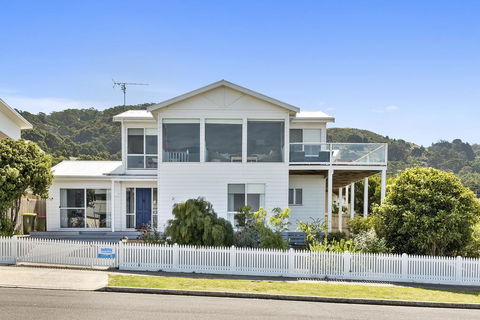 Art House - Accommodation Bookings 0