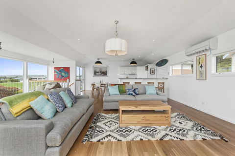 Art House - Accommodation Bookings 1
