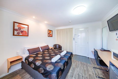 Ascot Lodge Motor Inn - Accommodation Bookings 3