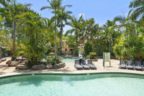 Ashmore Palms Holiday Village - Accommodation Bookings 2