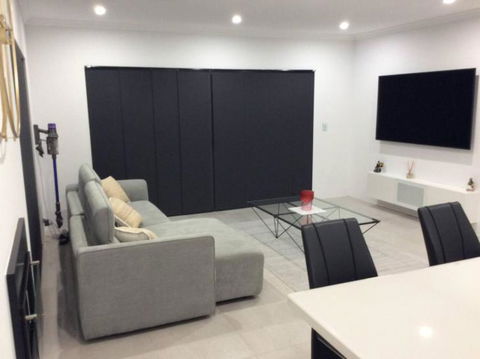 Luxury & Gives You It All - Accommodation Bookings 3