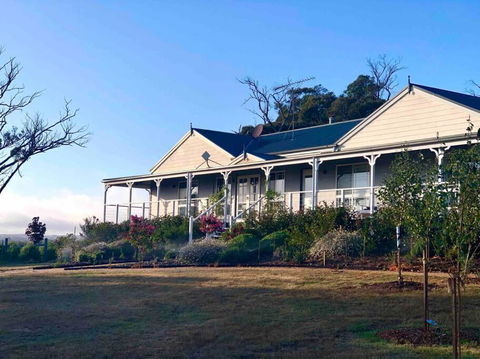Luxury Accomodation, Farm Stay, Stunning Views Near Daylesford - Accommodation Bookings 0