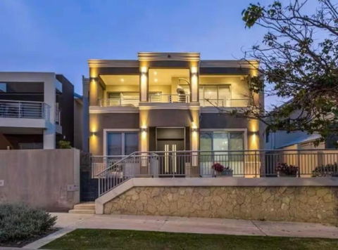 Luxury Beachside Residence - Accommodation Bookings 0