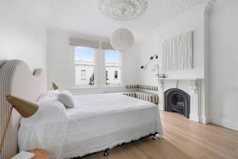 Luxury Designer Redfern House - Accommodation Bookings 3