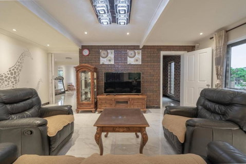 Luxury Living 2 Bedrooms 4 Beds 2B Athrooms In Southern Brisbane+ Parking - Accommodation Bookings 0