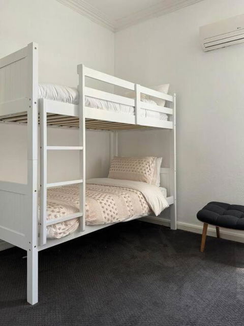 Luxury Stay In Williamstown - Accommodation Bookings 1