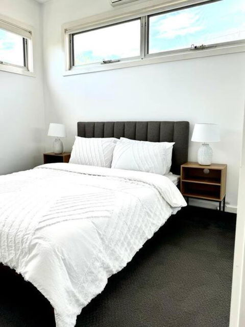 Luxury Stay In Williamstown - Accommodation Bookings 3