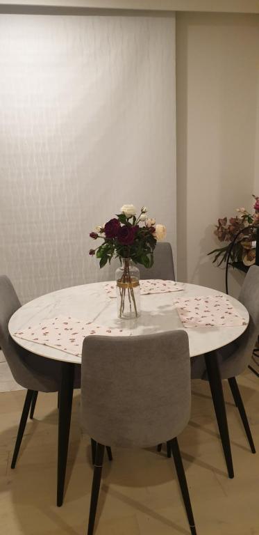 M-city Apartment - Accommodation Bookings 0