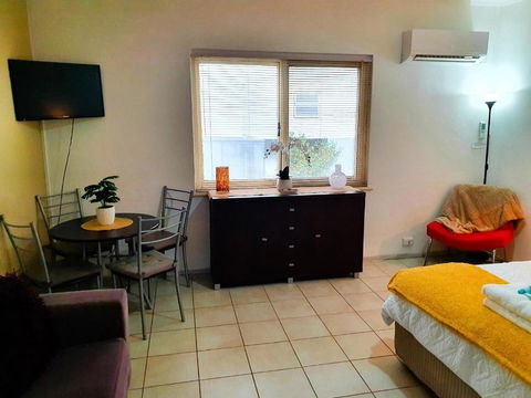 M104 West Perth Studio Apartment Near Kings Park - Accommodation Bookings 3