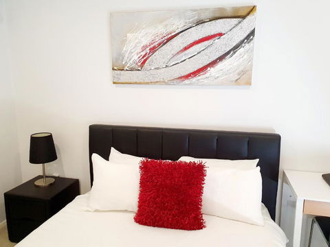 M5 West Perth Studio Apartment Near Kings Park - Accommodation Bookings 0
