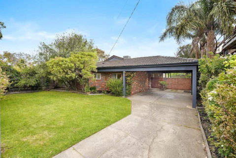 Magnificent Beachside Living At Heart Of Mornington - Accommodation Bookings 0