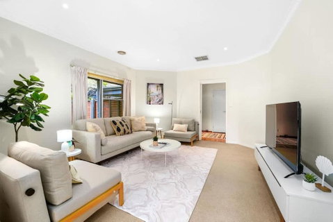 Magnificent Beachside Living At Heart Of Mornington - Accommodation Bookings 1